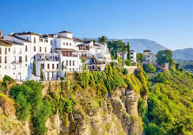 Pueblos Blancos Y Ronda